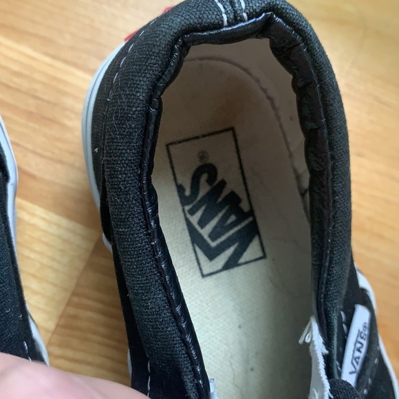 Vans - Picture 3 of 4